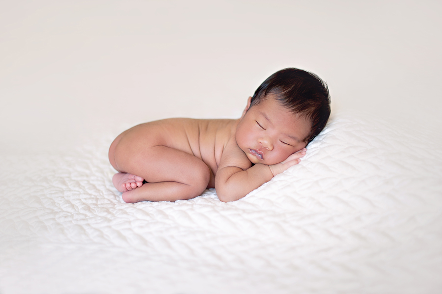 Newborn Photography in Chicago IL | Gleam Photography