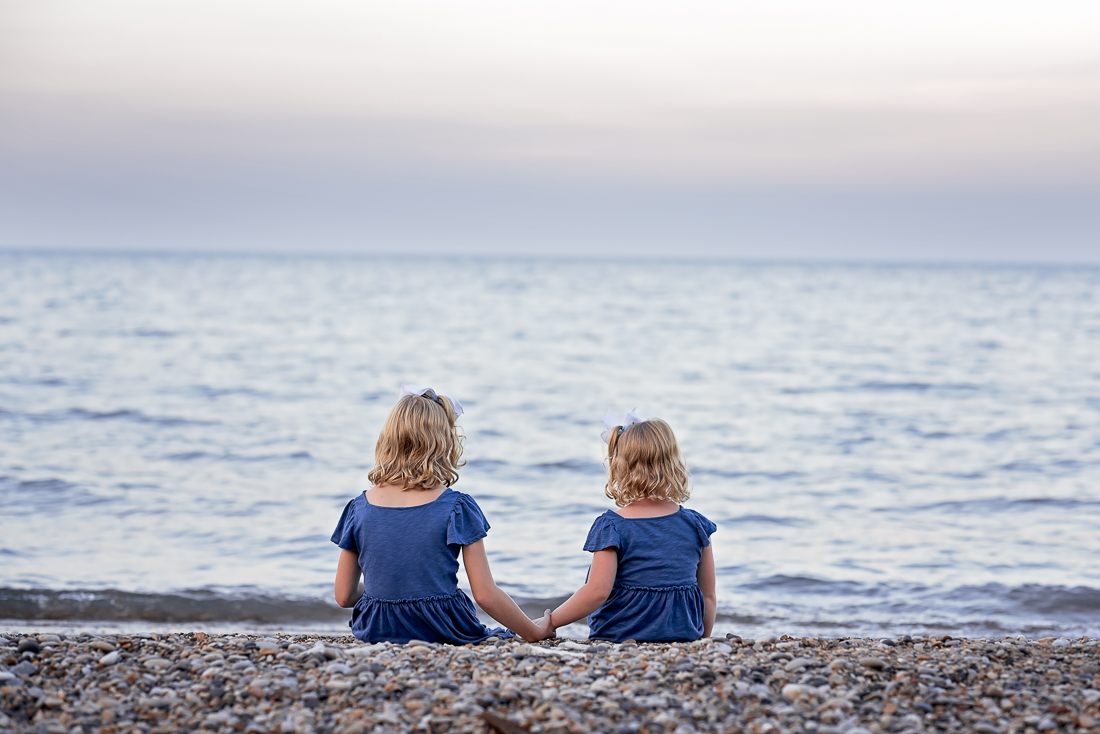 Sibling photos on teh beach